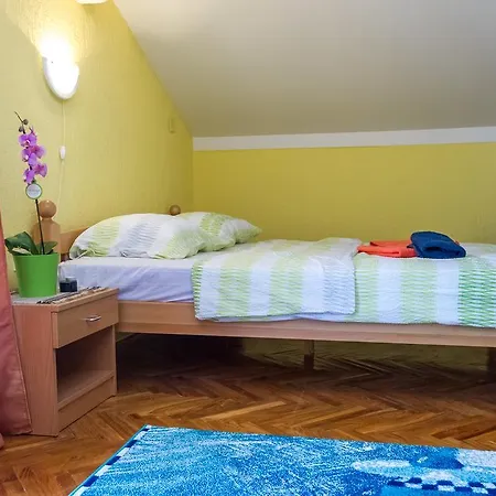 Apartment Leonarda Vodice