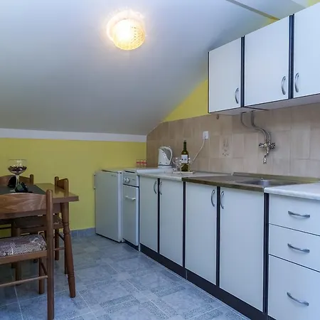 Leonarda Apartment *
